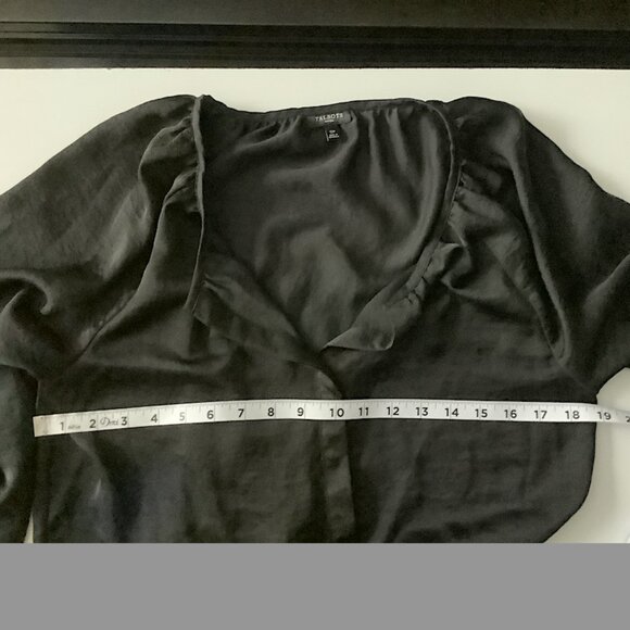 Talbots Petites - Classic  Black Blouse, 3/4 sleeve, Size 12P, 100% Polyester - Picture 9 of 13